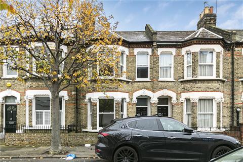 3 bedroom terraced house to rent, Candahar Road, London, SW11