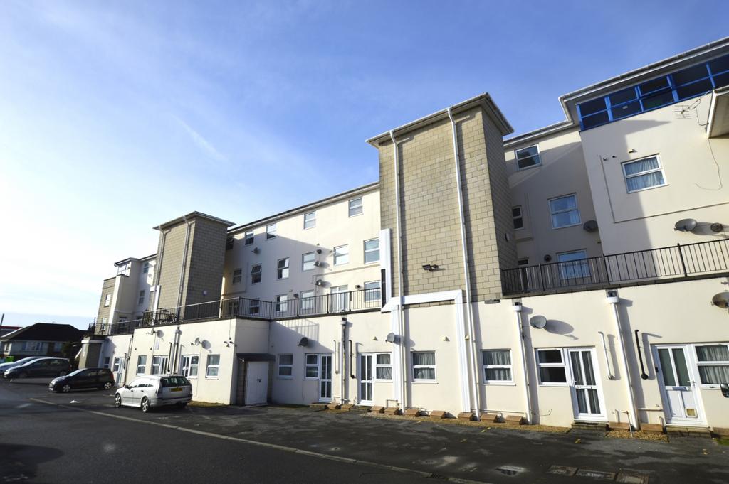The Mazion 351353 Ringwood Road, Poole, BH12 4LS 2 bed flat to rent