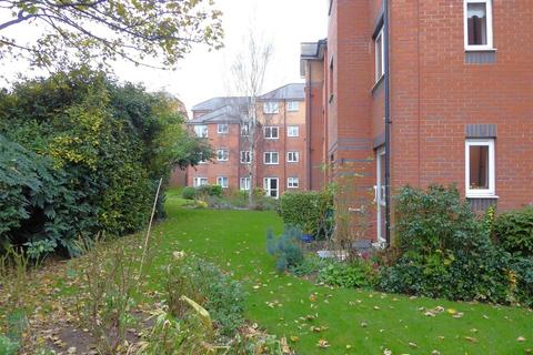 1 bedroom flat for sale, Spencer Court, Banbury, OX16 5EY
