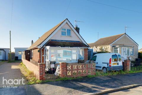 3 bedroom detached bungalow for sale, Meadow Way, Clacton-On-Sea