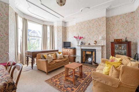 3 bedroom flat for sale, Callcott Road, Brondesbury, London, NW6