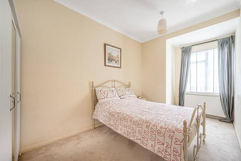 2 bedroom flat for sale - Shoot Up Hill, West Hampstead, London, NW2