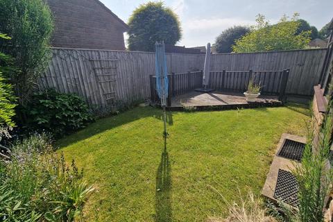 2 Hazel View, Crewkerne, TA18 7DD