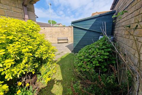 2 Hazel View, Crewkerne, TA18 7DD