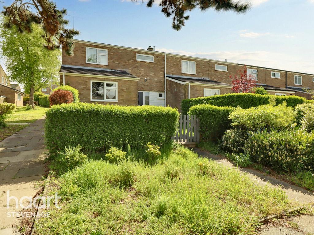 Lonsdale Road, Stevenage 3 bed end of terrace house for sale £350,000