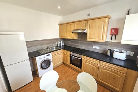 2 bedroom flat to rent, Charlotte Street, City Centre, Aberdeen, AB25