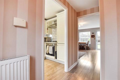 12 Ashford Drive, Appleton, Warrington, WA4 5GG