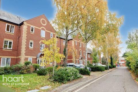 1 bedroom flat for sale, Chantry Court, Bury St Edmunds