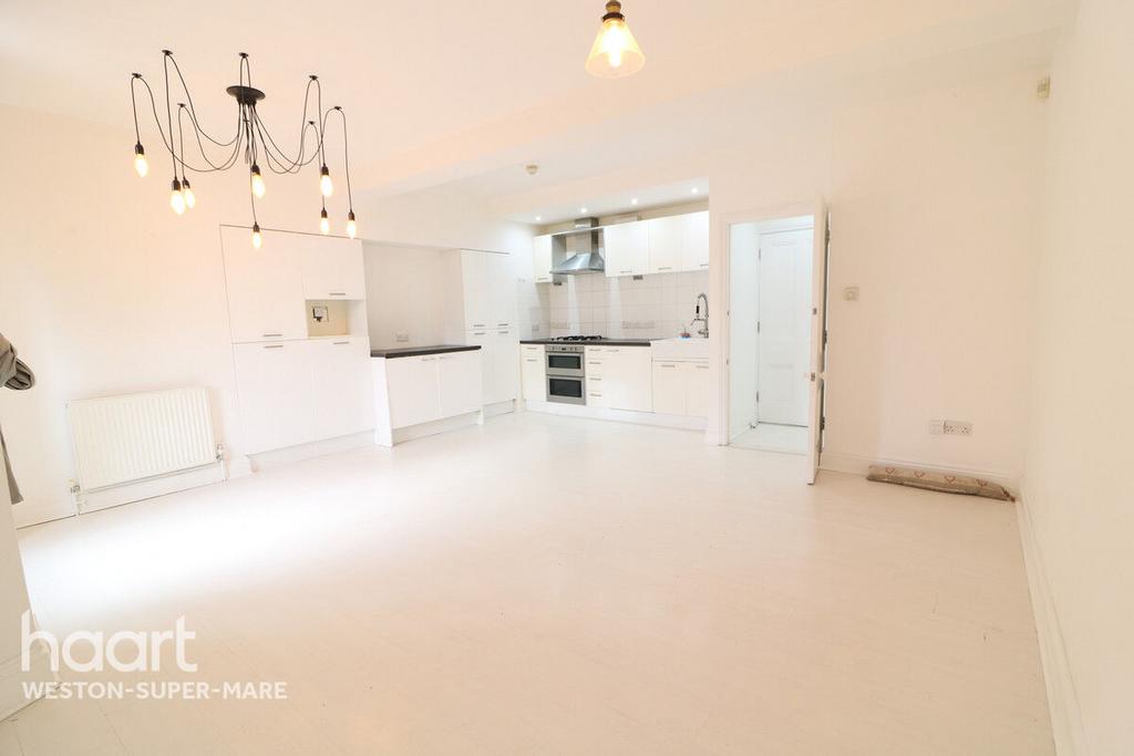 Atlantic Road, WestonSuperMare 1 bed apartment £160,000