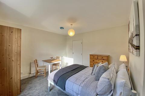 1 bedroom flat to rent - LONDON, SW17