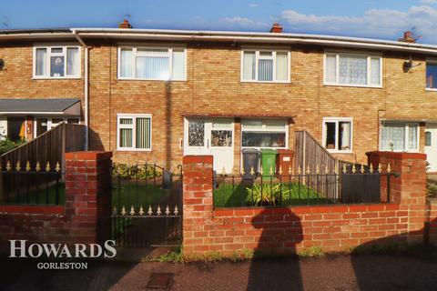 3 bedroom terraced house for sale, Oxford Avenue, Gorleston