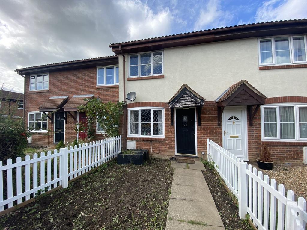 Walker Gardens, Southampton SO30 2 bed terraced house to rent £1,075