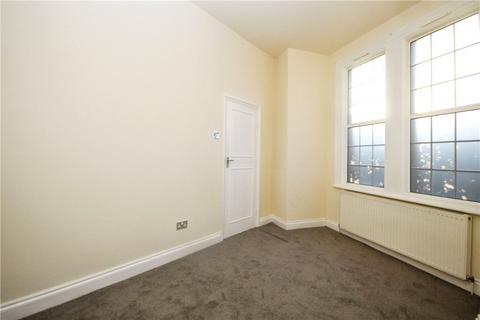 2 bedroom apartment to rent, Estreham Road, London, SW16