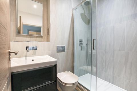 2 bedroom apartment to rent, 56a Kew Bridge Road, Brentford, TW8