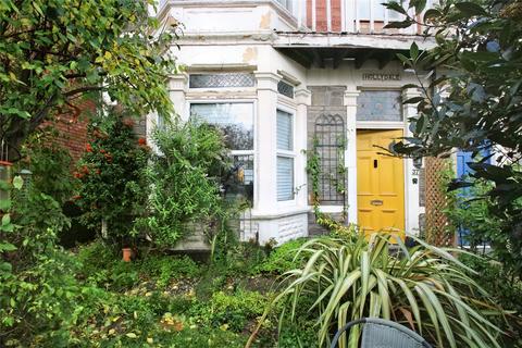 4 bedroom semi-detached house for sale - Bristol Hill, Brislington, BS4