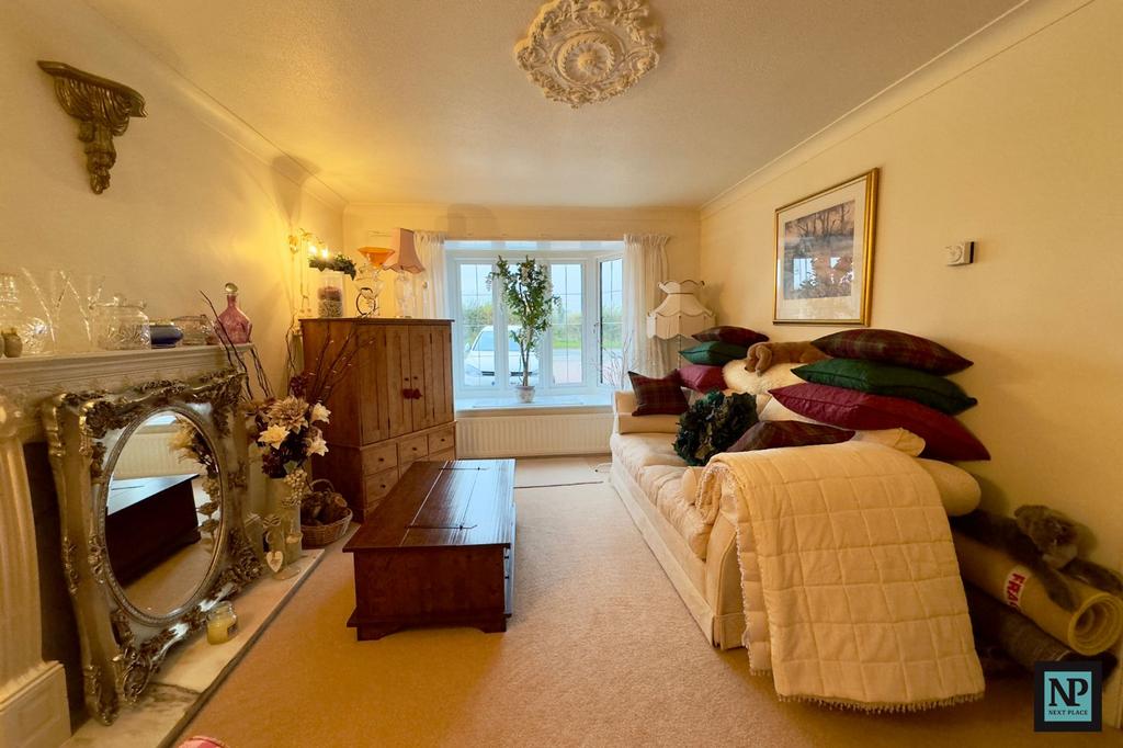 Comberford Road, Tamworth, B79 4 bed detached house for sale £400,000
