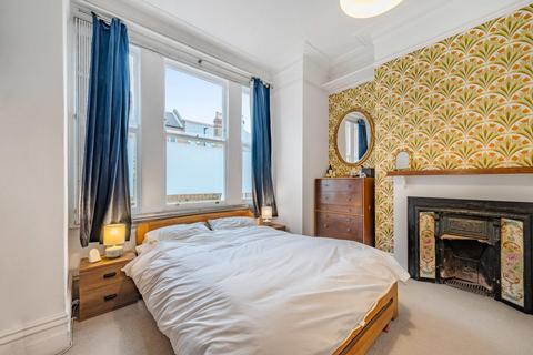 2 bedroom flat for sale, Uffington Road, West Norwood