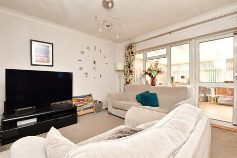 14 Clare Crescent, Leatherhead, KT22 7RQ