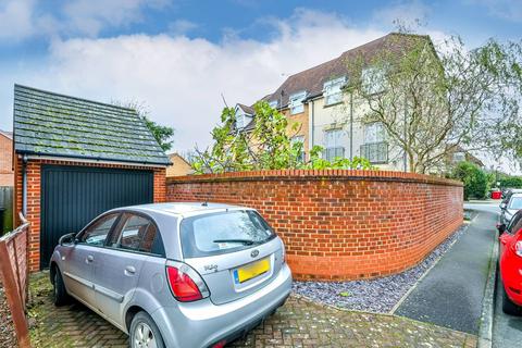 65 Benjamin Lane, Wexham, Slough, SL3 6AB