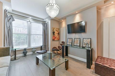 3 bedroom flat for sale - Clive Road, West Dulwich, London, SE21