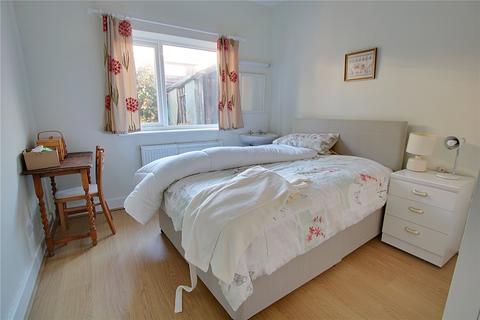 2 bedroom bungalow for sale, Durrington Hill, Worthing, West Sussex, BN13