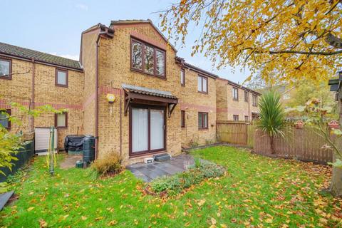 1 bedroom flat for sale, Feltham,  Middlesex,  TW13