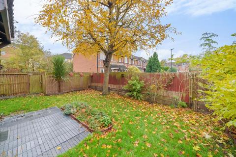 1 bedroom flat for sale, Feltham,  Middlesex,  TW13