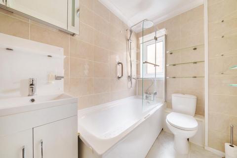 1 bedroom flat for sale, Feltham,  Middlesex,  TW13