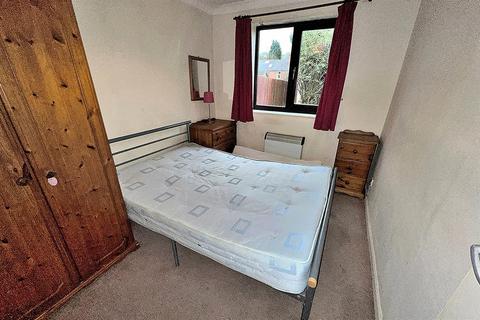 2 bedroom ground floor flat to rent - Aldersley Road, Wolverhampton