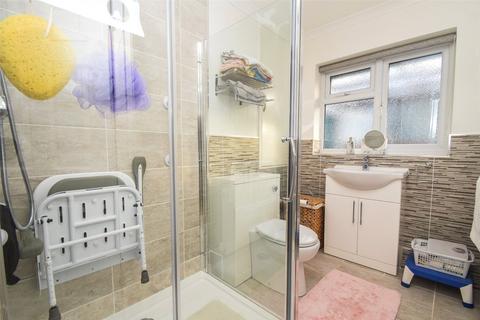 7 Frogmore Grove, Blackwater, Camberley, GU17 0AJ