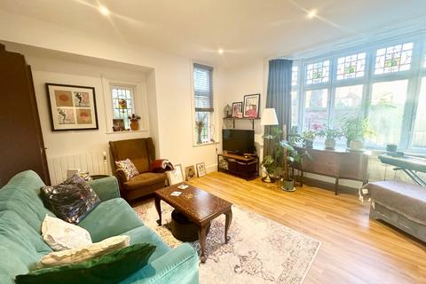 1 bedroom apartment to rent, Vivian Lodge, 21 Vivian Avenue, Nottingham, Nottinghamshire, NG5 1RS