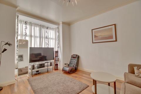 4 bedroom terraced house for sale - Burley Road, Burley, Leeds, West Yorkshire, LS4
