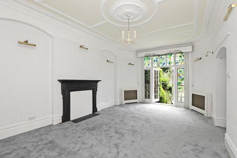 Flat 1, 73 Gordon Road, London, W5 2AL