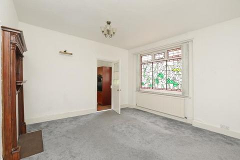 Flat 1, 73 Gordon Road, London, W5 2AL