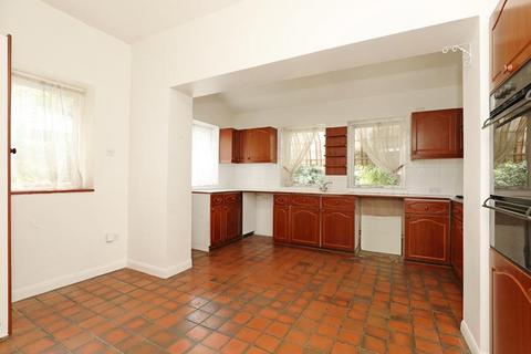 Flat 1, 73 Gordon Road, London, W5 2AL