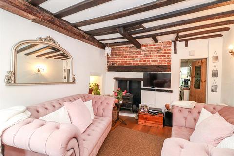 2 bedroom terraced house for sale - High Street, Bushey, Herts, WD23