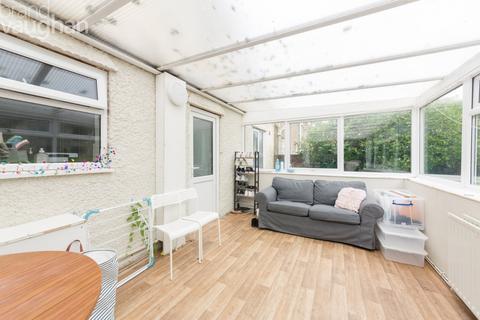 5 bedroom semi-detached house to rent, Hillside, Brighton BN2