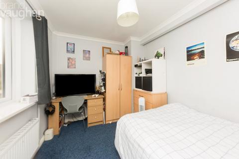 5 bedroom semi-detached house to rent, Hillside, Brighton BN2