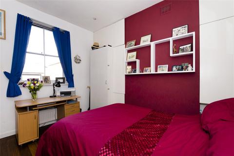 1 bedroom flat to rent, Arundel Square, Islington, London