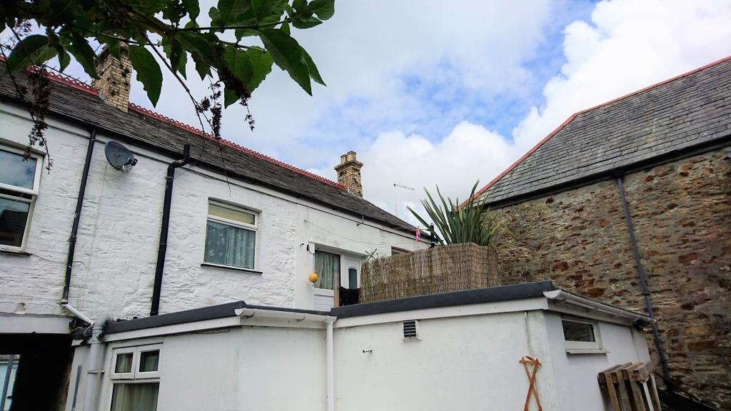 Higher Bore Street, Bodmin, Cornwall, PL31 2 bed apartment to rent £600 pcm (£138 pw)