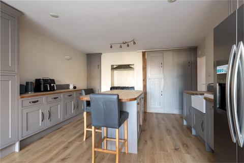 5 bedroom end of terrace house for sale, High Street, Newington, ME9