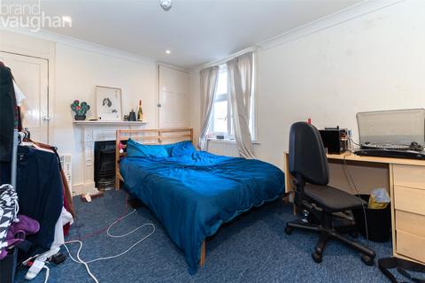 3 bedroom flat to rent, North Road, East Sussex BN1