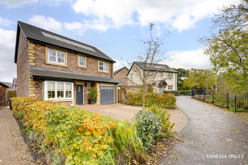 Redwing Drive, Preston, PR2 4 bed detached house for sale £345,000