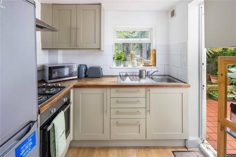 10b Kenmure Road, London, E8 1JU