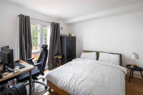 10b Kenmure Road, London, E8 1JU