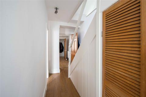 10b Kenmure Road, London, E8 1JU