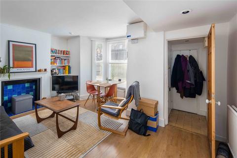 10b Kenmure Road, London, E8 1JU