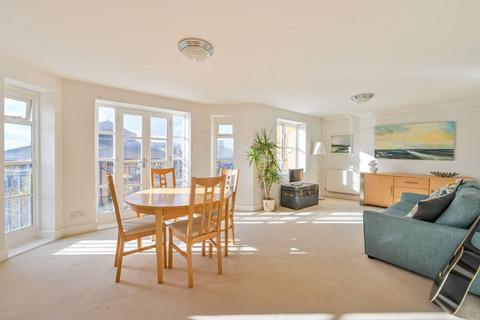Flat 11, Challenger House, 3 Victory Place, London, E14 8BJ