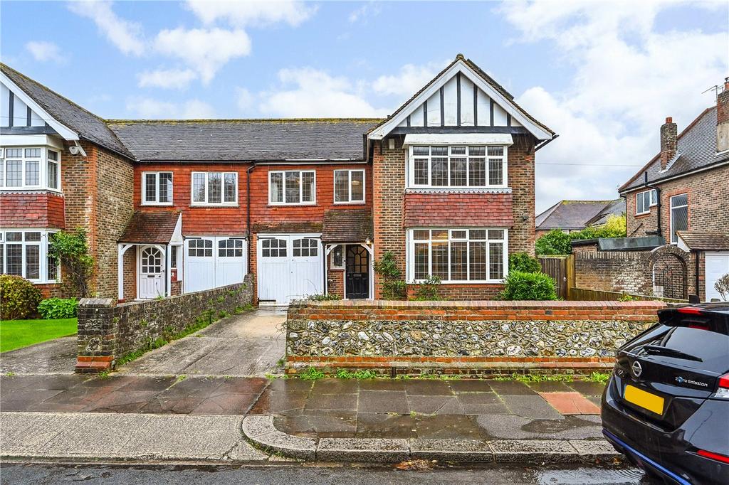 Downview Road, Worthing, West Sussex, BN11 4 bed semidetached house