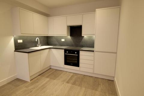 2 bedroom flat to rent, Chichester Road, Southend on Sea, Essex, SS1 2JU